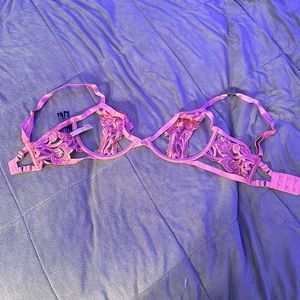 Victoria’s Secret lace bra